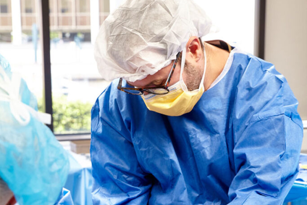 Plastic Surgeon in Beverly Hills, CA